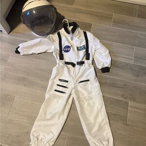 White NASA Astronaut Costume with Helmet